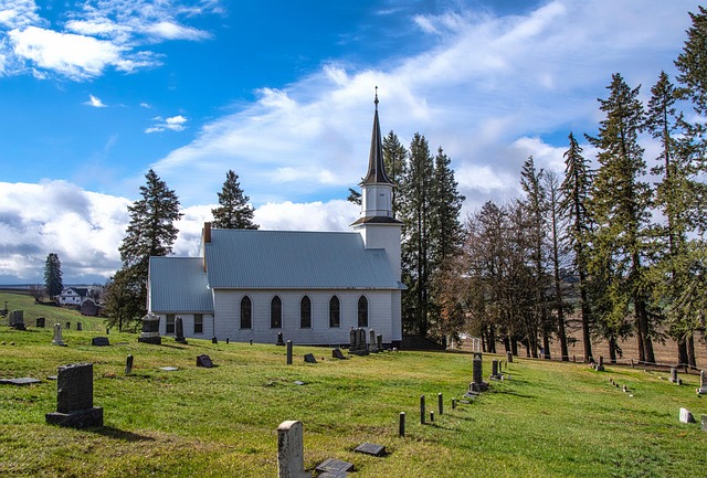 Fremtidens bedemænd: Digitalisering og nye begravelsestraditioner